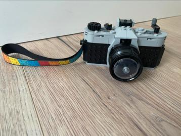 Klassieke fotocamera/camera of radio beschikbaar voor biedingen
