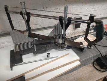 Verstekzaag - Handzaag voor nauwkeurige hoeken beschikbaar voor biedingen