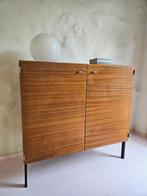 Vintage sideboard / highboard Pierre Guariche voor Meurop, Huis en Inrichting, Ophalen, 100 tot 150 cm, Vintage, 25 tot 50 cm