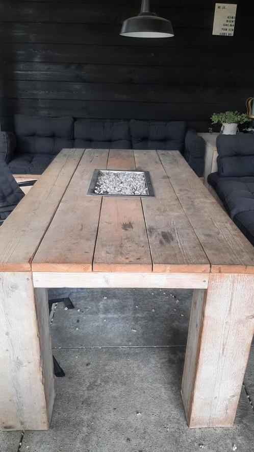 Gave tafel met haard, Tuin en Terras, Tuintafels, Zo goed als nieuw, Rechthoekig, Hout, Ophalen