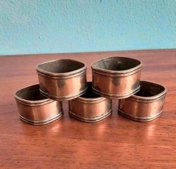 5 vintage zware massief messing servetringen beschikbaar voor biedingen
