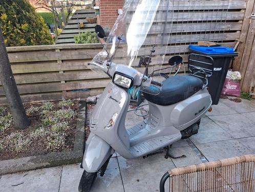 La Souris Sourini S Grijs, Fietsen en Brommers, Scooters | Overige merken, Gebruikt, Maximaal 25 km/u, Benzine, Ophalen