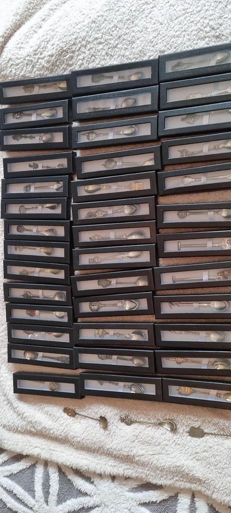 Verzilverde lepeltjes collectie - 42 stuks, Ophalen of Verzenden