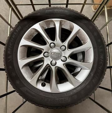 Audi A3 velgen met winterbanden 205 55 16 zeer netjes beschikbaar voor biedingen