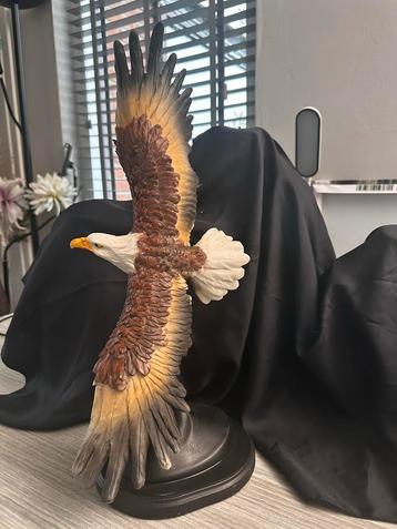 Adelaar Beeld - 50cm - in de vlucht beschikbaar voor biedingen