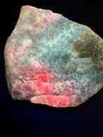 Fluorescerend zeldzaam eucryptiet, zuid rhodesie., Ophalen of Verzenden