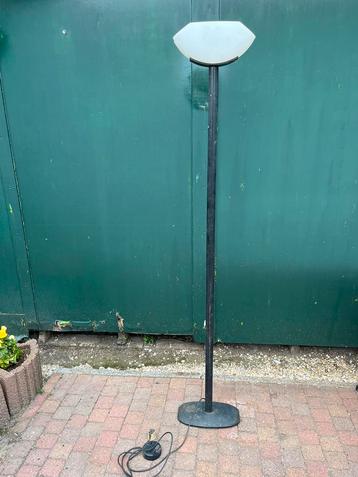 Stefano Marcato staande lamp beschikbaar voor biedingen