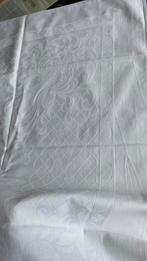Wit kleed met motief, Huis en Inrichting, Tafelkleden, Ophalen of Verzenden, Gebruikt, Rechthoek