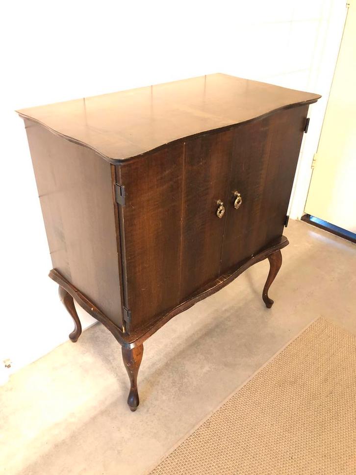 Houten tv kast met vouw deuren, Antiek en Kunst, Antiek | Woonaccessoires, Ophalen