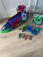 Pyamahelden vrachtwagen,met autootjesen poppetjes, Ophalen of Verzenden, Zo goed als nieuw