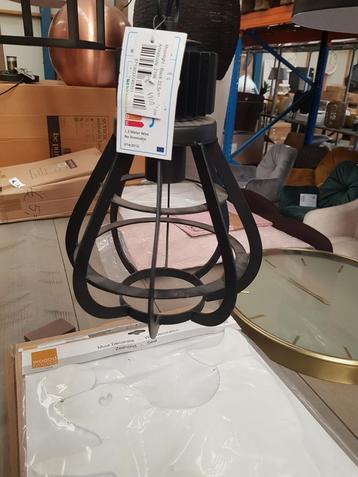 Nieuwe stalen hanglamp  h 30 diameter 20  10 eueo