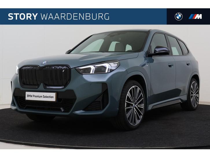 BMW iX1 xDrive30 M Sport / Trekhaak / Sportstoelen / M Adapt, Auto's, BMW, Particulier, Te koop, iX1, 4x4, Achteruitrijcamera
