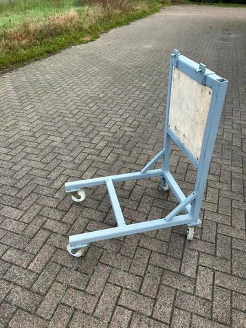 Aanhangmotor bok beschikbaar voor biedingen