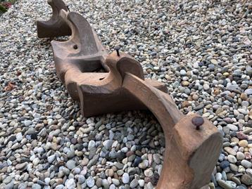 Houten juk / gebruikt als kapstok beschikbaar voor biedingen