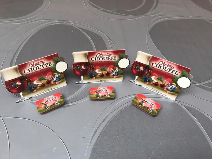 Cherry chouffe 3 lipbalsem doosjes+3tafelbordjes=9€, Verzamelen, Merken en Reclamevoorwerpen, Nieuw, Overige typen, Ophalen of Verzenden