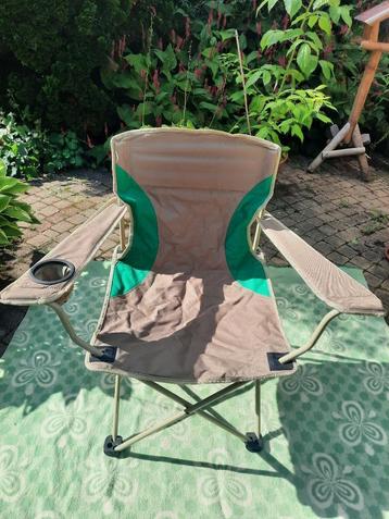 Nieuwe opvouwbare (camping) stoel met hoes beschikbaar voor biedingen