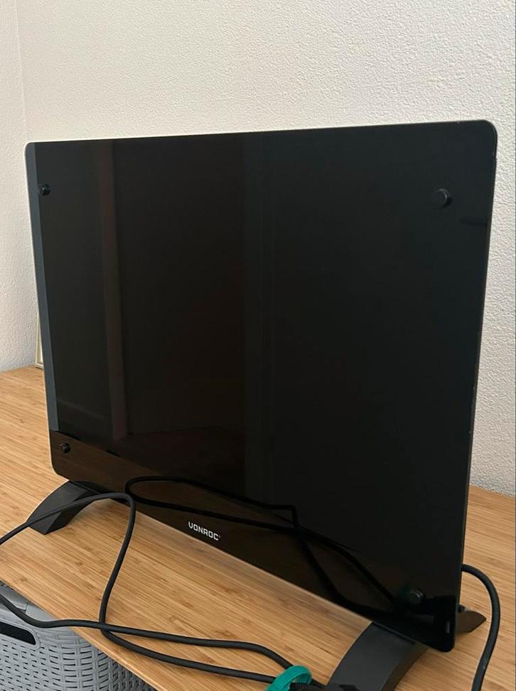 Vonroc elektrische kachel 750W/1500W verwarmt tot 18m2, Witgoed en Apparatuur, Ovens, Zo goed als nieuw, Vrijstaand, 45 tot 60 cm