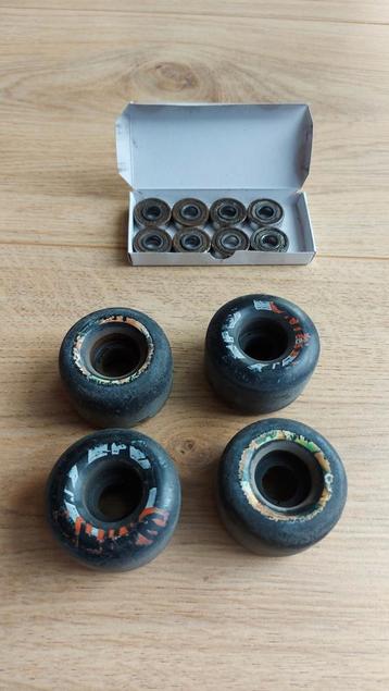 Gebruikte skateboard wieltjes en lagers beschikbaar voor biedingen