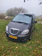 Lancia Musa 1.4 16V AUT 2010 Bruin, Auto's, Lancia, Voorwielaandrijving, Bruin, 400 kg, Origineel Nederlands