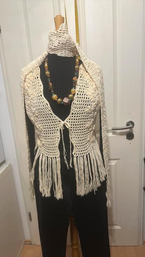Brian Dales gehaakt gilet + sjaal, Kleding | Dames, Tops, Zo goed als nieuw, Maat 38/40 (M), Beige, Zonder mouw, Ophalen of Verzenden