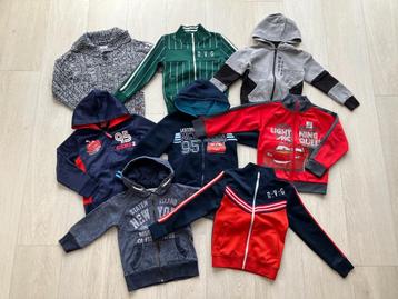 ** 8x Vest Vesten Vestjes Jongen H&M Ravagio Mt 116, 122 ** beschikbaar voor biedingen