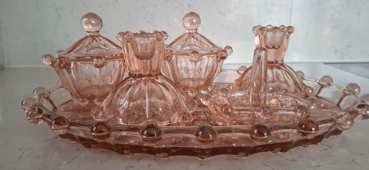 Antieke Libochovice Kaptafelset - Roze Glas, Antiek en Kunst, Antiek | Glas en Kristal, Ophalen of Verzenden