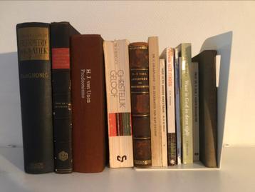 Dogmatiek, diverse boeken beschikbaar voor biedingen