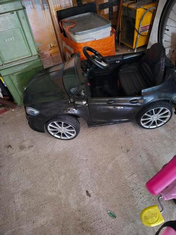 Elektrische Mercedes Kinderauto - Gebruikt beschikbaar voor biedingen