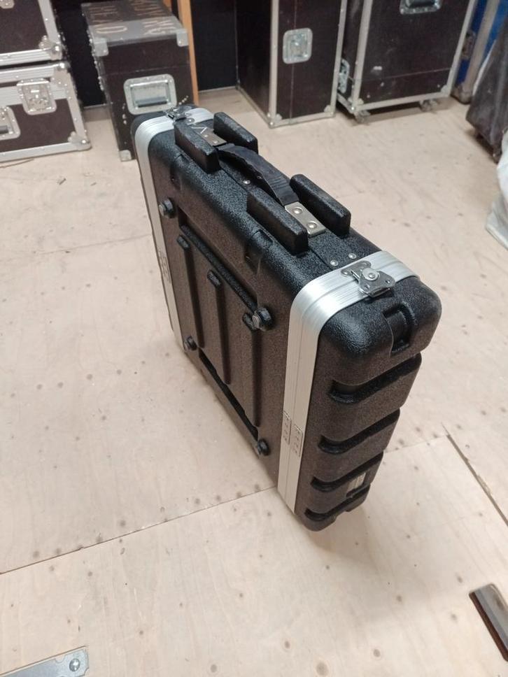 19 inch Flightcase - Professionele Bescherming, Muziek en Instrumenten, Behuizingen en Koffers, Gebruikt, Speaker of Versterker