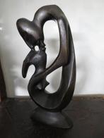 mooi uit hout gesneden kus beeld 26 cm, Antiek en Kunst, Ophalen of Verzenden