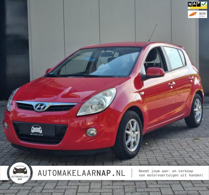Hyundai I20 1.4i DynamicVersion / Rijklaar-Prijs / Onderhoud, Auto's, Hyundai, Bedrijf, Te koop, i20, ABS, Airbags, Airconditioning