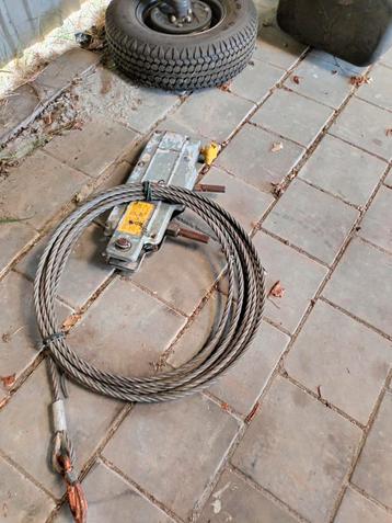 Tekoop tirfor lier met staalkabel beschikbaar voor biedingen