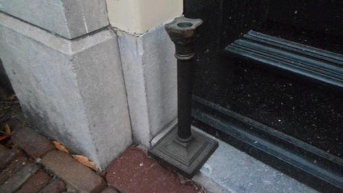 Kandelaar brons 26 cm. hoog tafelkandelaar metaal vierkant, Huis en Inrichting, Woonaccessoires | Kandelaars en Kaarsen, Gebruikt