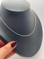 B237 Prachtige zilveren balletjes ketting, Ophalen of Verzenden, X, Zilver, Zilver