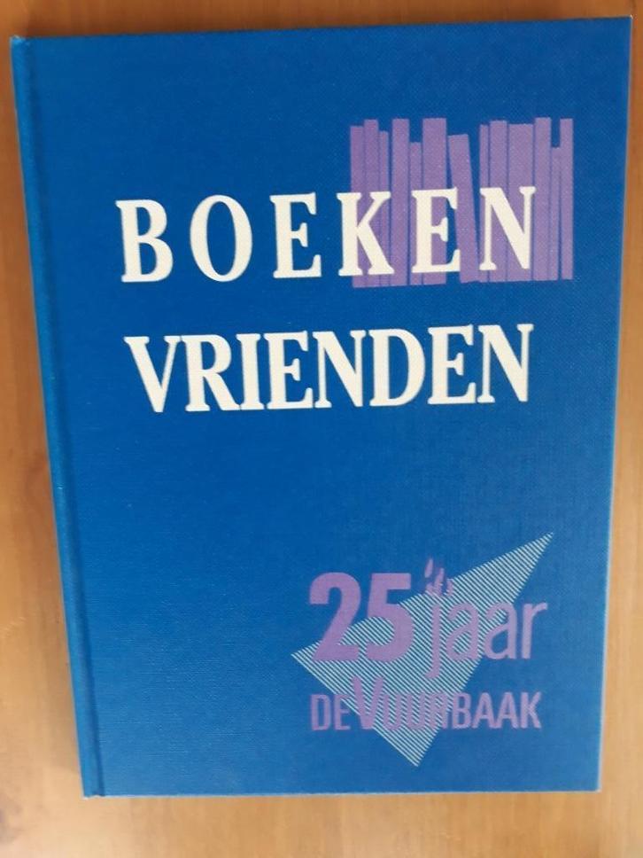 Boekenvrienden, Boeken, Essays, Columns en Interviews, Gelezen, Meerdere auteurs, Ophalen of Verzenden