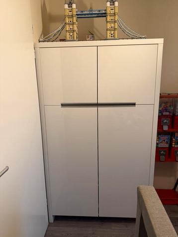 Kleding kast hoogglans wit