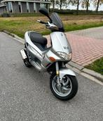 Gilera runner mo7 172cc, Fietsen en Brommers, Scooters | Piaggio, Ophalen of Verzenden, Zo goed als nieuw, Tweetakt, Overige modellen