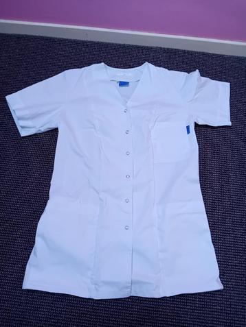 Witte kleding - thuiszorg, verzorging, verpleging beschikbaar voor biedingen