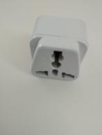 travel adapter, Ophalen of Verzenden, Zo goed als nieuw