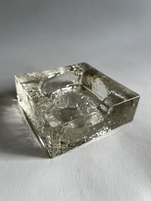 Vintage design asbak - Ice Glass, Antiek en Kunst, Antiek | Glas en Kristal, Ophalen of Verzenden