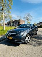 Mercedes-Benz C-Klasse 1.8 C180 Kompr Sportcoupe AUT 2012, Auto's, Mercedes-Benz, Navigatiesysteem, 15 km/l, 1800 kg, 4 stoelen