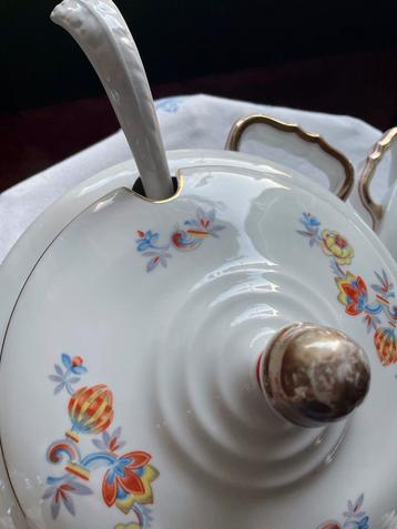 Antiek Dinerservies Koenigzelt ‘Gloria’ Porselein Serviesgoe beschikbaar voor biedingen