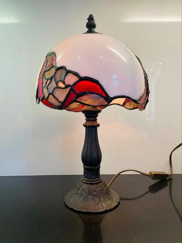 Klassieke TIFFANY Sfeerlamp beschikbaar voor biedingen