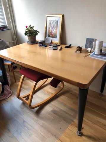 ARCO design retro Eettafel Pretty Legs  Arnold Merckx beschikbaar voor biedingen