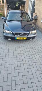 Volvo S60 2.4 140PK 2001 Blauw, Auto's, Voorwielaandrijving, Zwart, Blauw, Traction-control