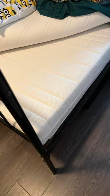 Tweepersoonsbed 120x200 + Nieuw Matras beschikbaar voor biedingen