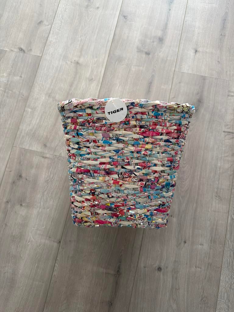 Papieren mand - Tiger, Ophalen of Verzenden, Zo goed als nieuw, Minder dan 10 liter, Riet