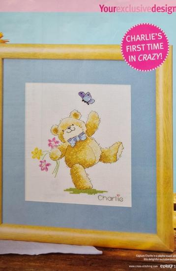 Charlie Teddybeer met vlinder en bloemen borduurpatroon beschikbaar voor biedingen