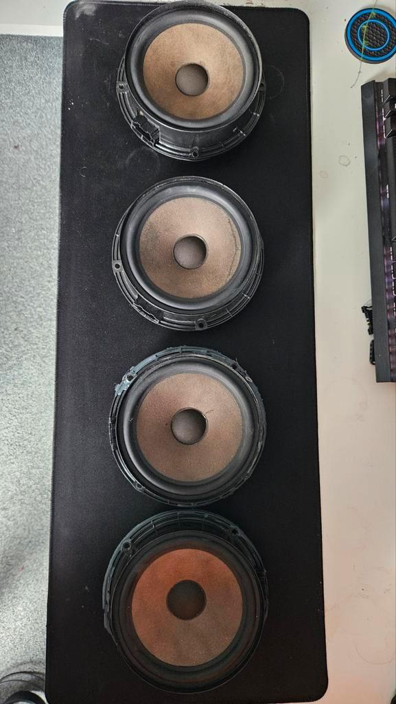 VW Polo 9N3 Woofers (2005-2009) - Set van 4, Auto-onderdelen, Elektronica en Kabels, Volkswagen, Gebruikt, Ophalen