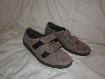 schoenen beschikbaar voor biedingen